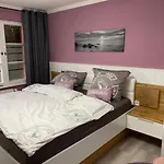 Ferienzimmer Am Strom 34 شقة